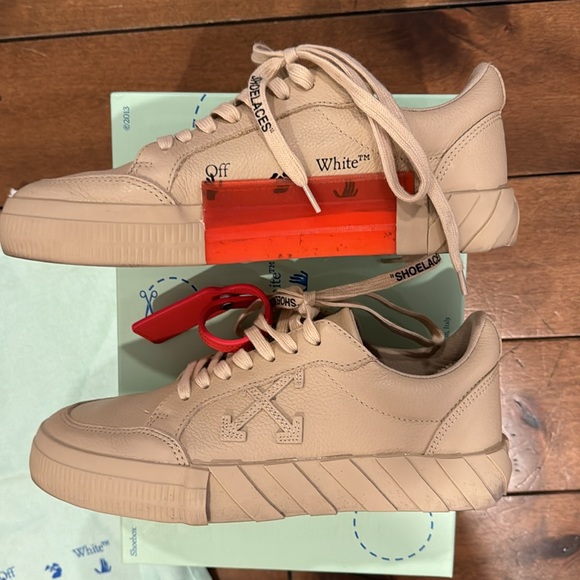 Off-White Low Vulcanized Calf Leather Sneakers in Sand - Picture 8 of 16